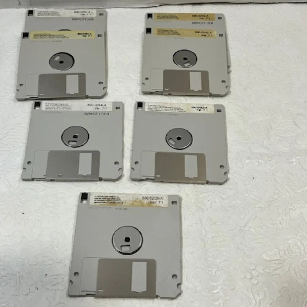 VTG 1991 Apple Computer System Macintosh 7 Disk Set Ver 7.1, 914-0363-B,